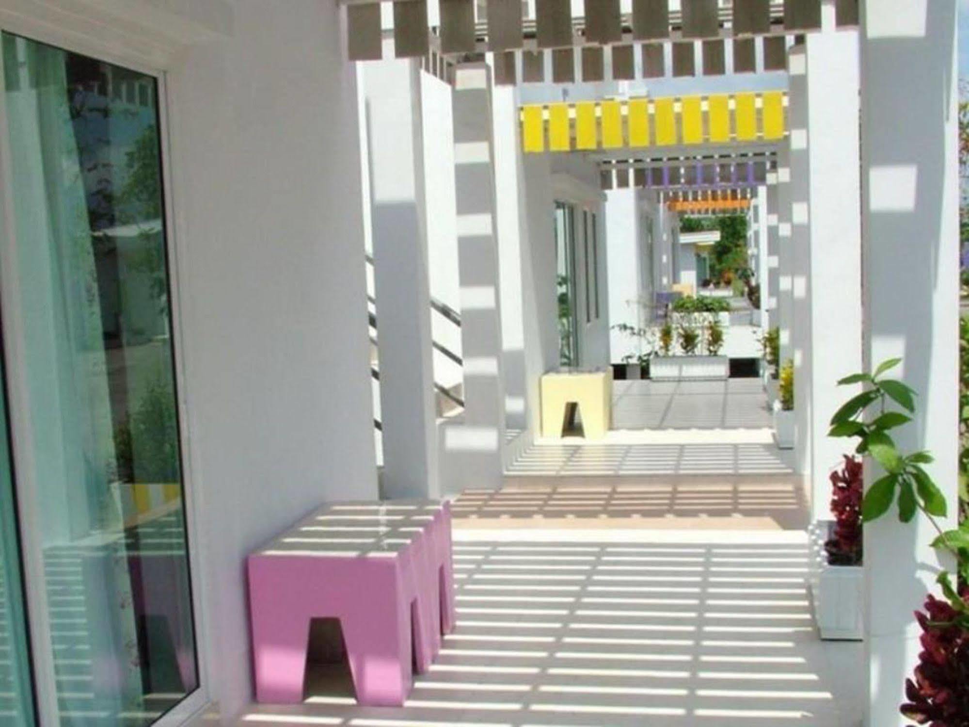 Lake Scene Resort Ratchaburi Exterior photo